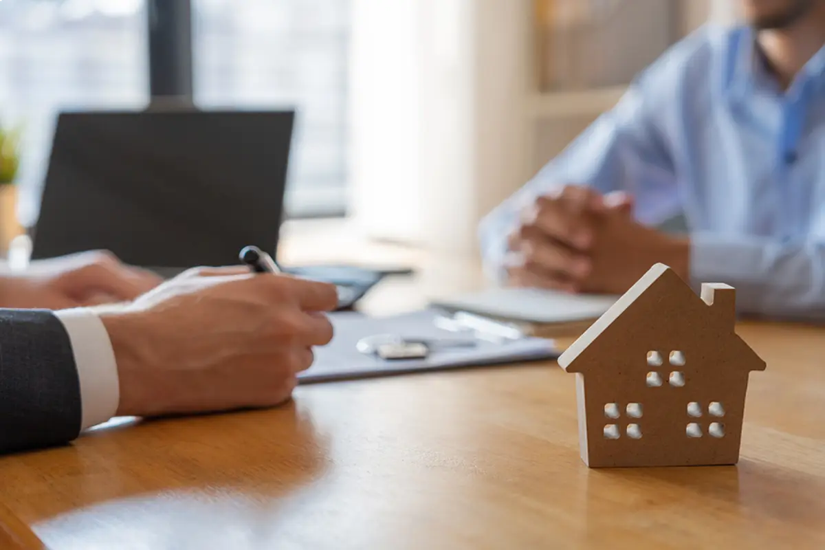 When Trade-Offs Decide More Than Price in Dallas HOA Vendor Contracts